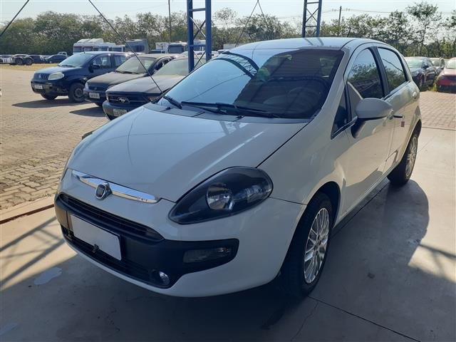 FIAT PUNTO ESSENCE 1.6 2013/2014 FIAT PUNTO ESSENCE 1.6 2013/2014